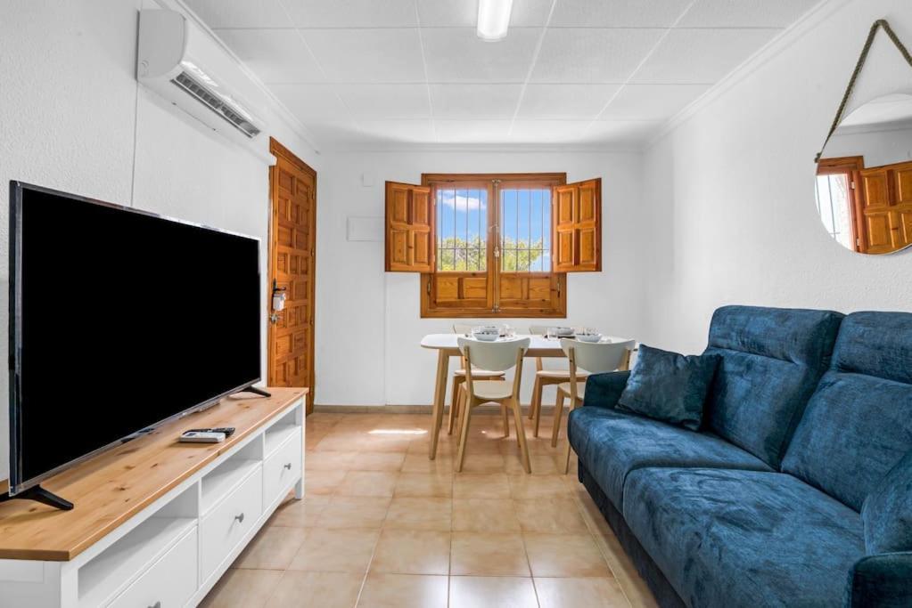 Luxe Apartment, Chill Out, 10 Min Apartment Alicante